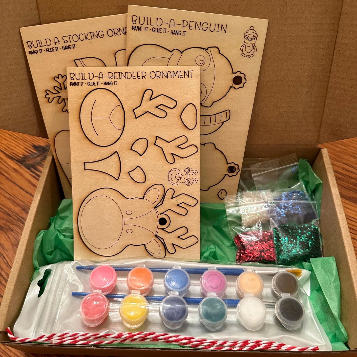 Build an ornament kit Christmas